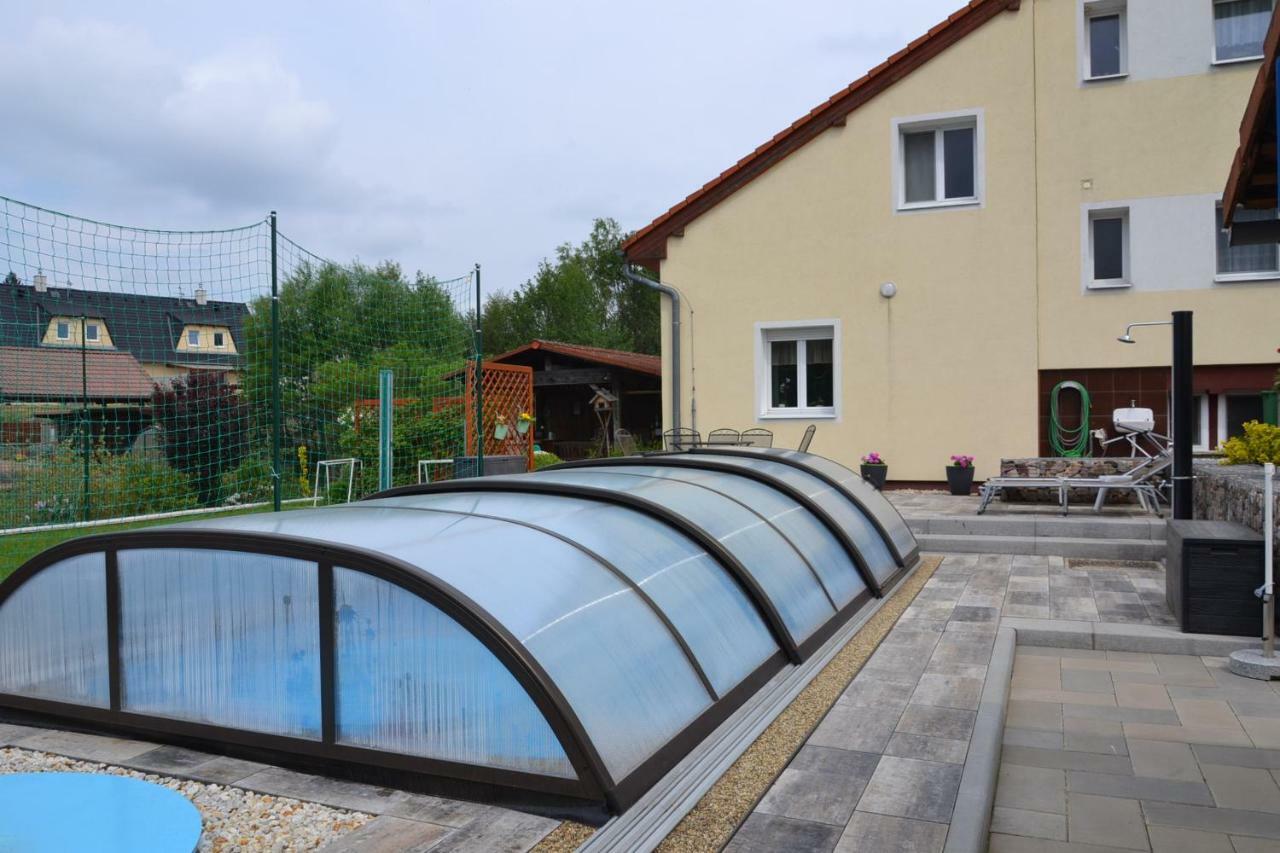 Apartman U Potoka Sadov Exterior photo